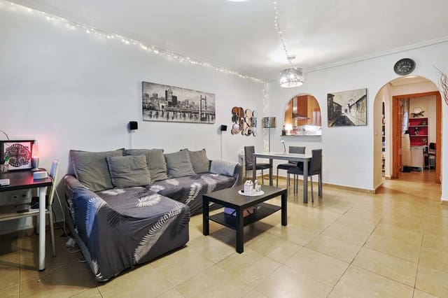 Casa de 3 habitaciones en Villamartin, Orihuela en venta - 249.000 € (Ref: 9548975)