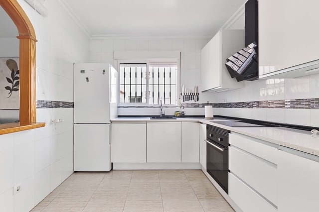 3 camera da letto Villa in vendita in Pinar de Campoverde, Pilar de la Horadada con piscina - 255.000 € (Rif: 9579180)