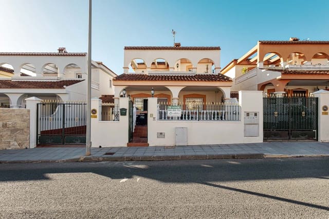 3 camera da letto Villa in vendita in Pinar de Campoverde, Pilar de la Horadada con piscina - 255.000 € (Rif: 9579180)