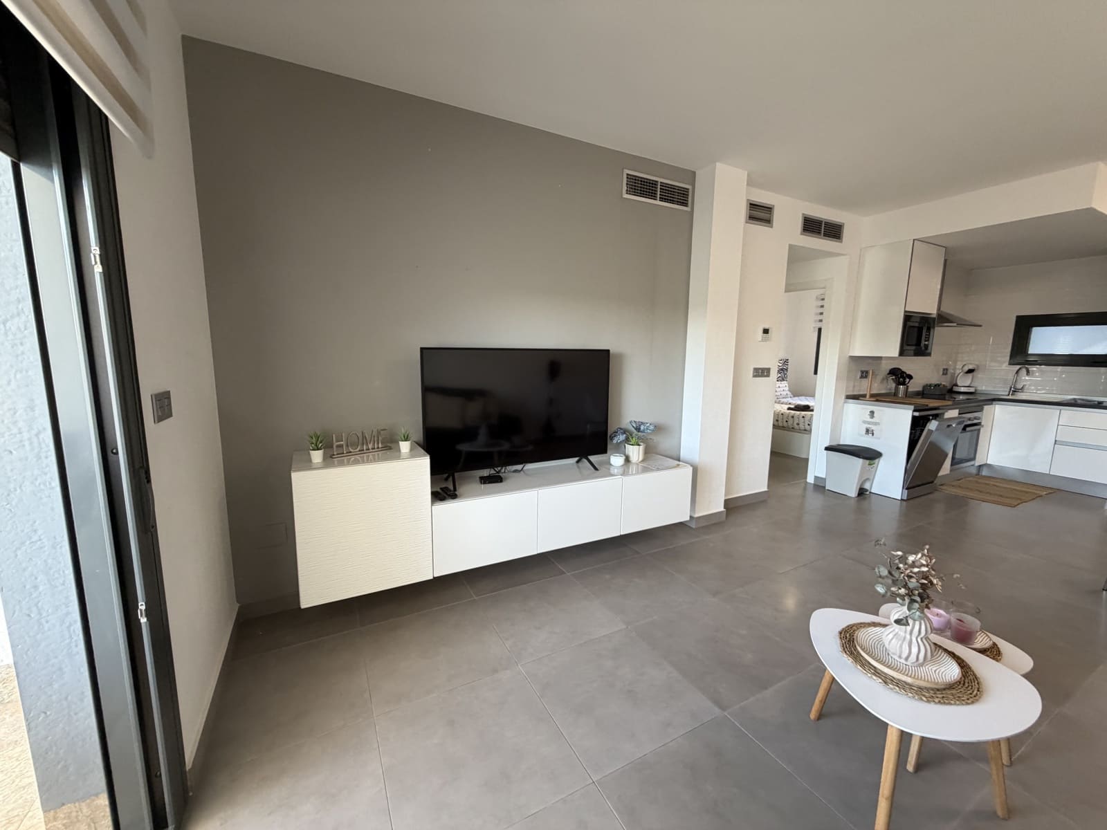 Apartamento de 2 habitaciones en Pilar de la Horadada en venta - 219.900 € (Ref: 9585963)