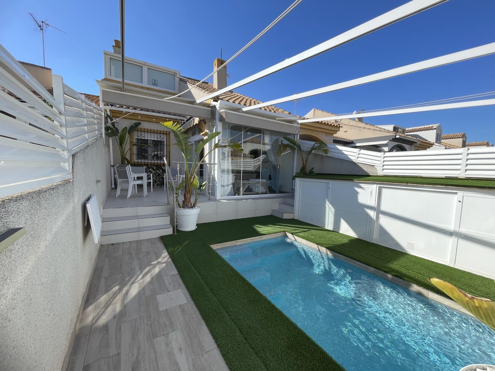 3 slaapkamer Appartement te koop in Torre de la Horadada met zwembad - € 399.000 (Ref: 9585964)