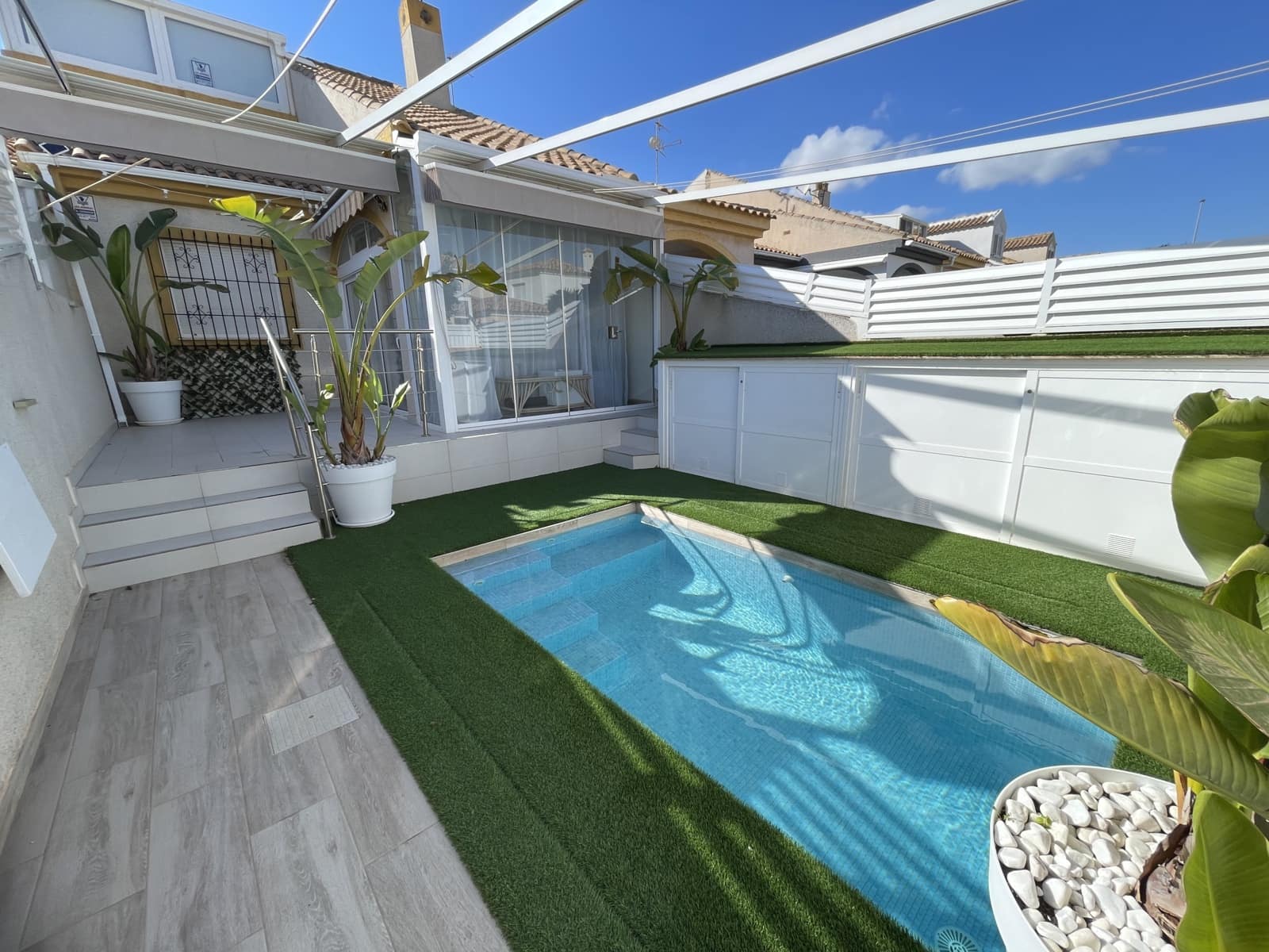 3 slaapkamer Appartement te koop in Torre de la Horadada met zwembad - € 399.000 (Ref: 9585964)