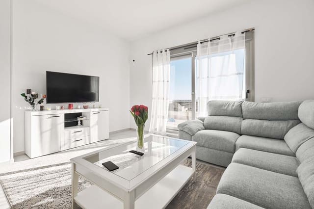 3 slaapkamer Villa te koop in San Miguel de Salinas met zwembad - € 560.000 (Ref: 9603348)