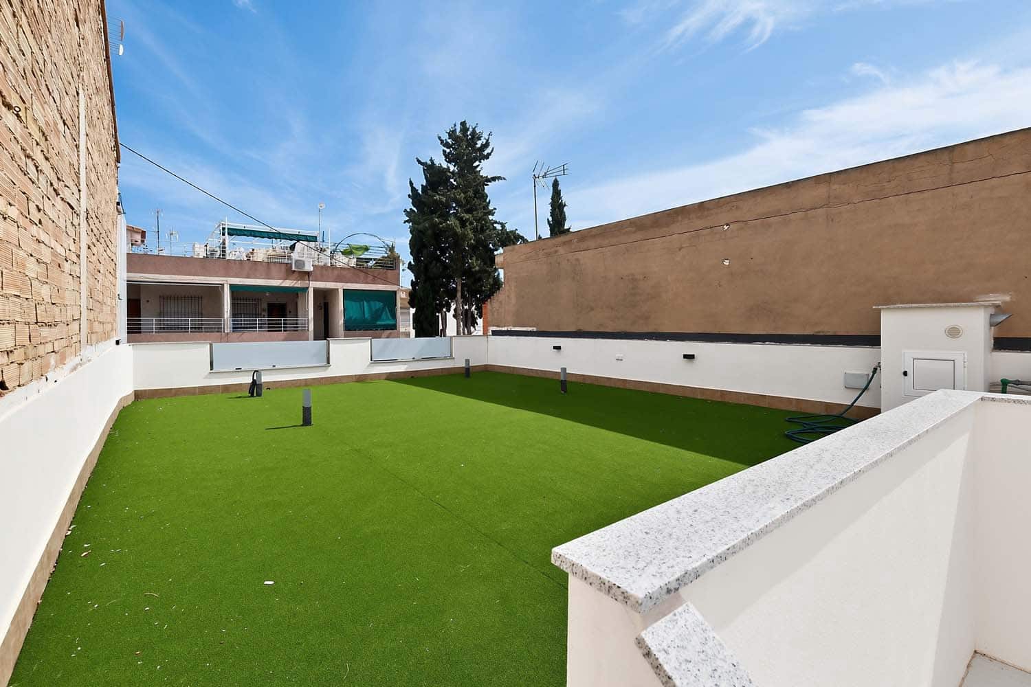 2 bedroom Townhouse for sale in Torre de la Horadada - € 299,000 (Ref: 9637227)