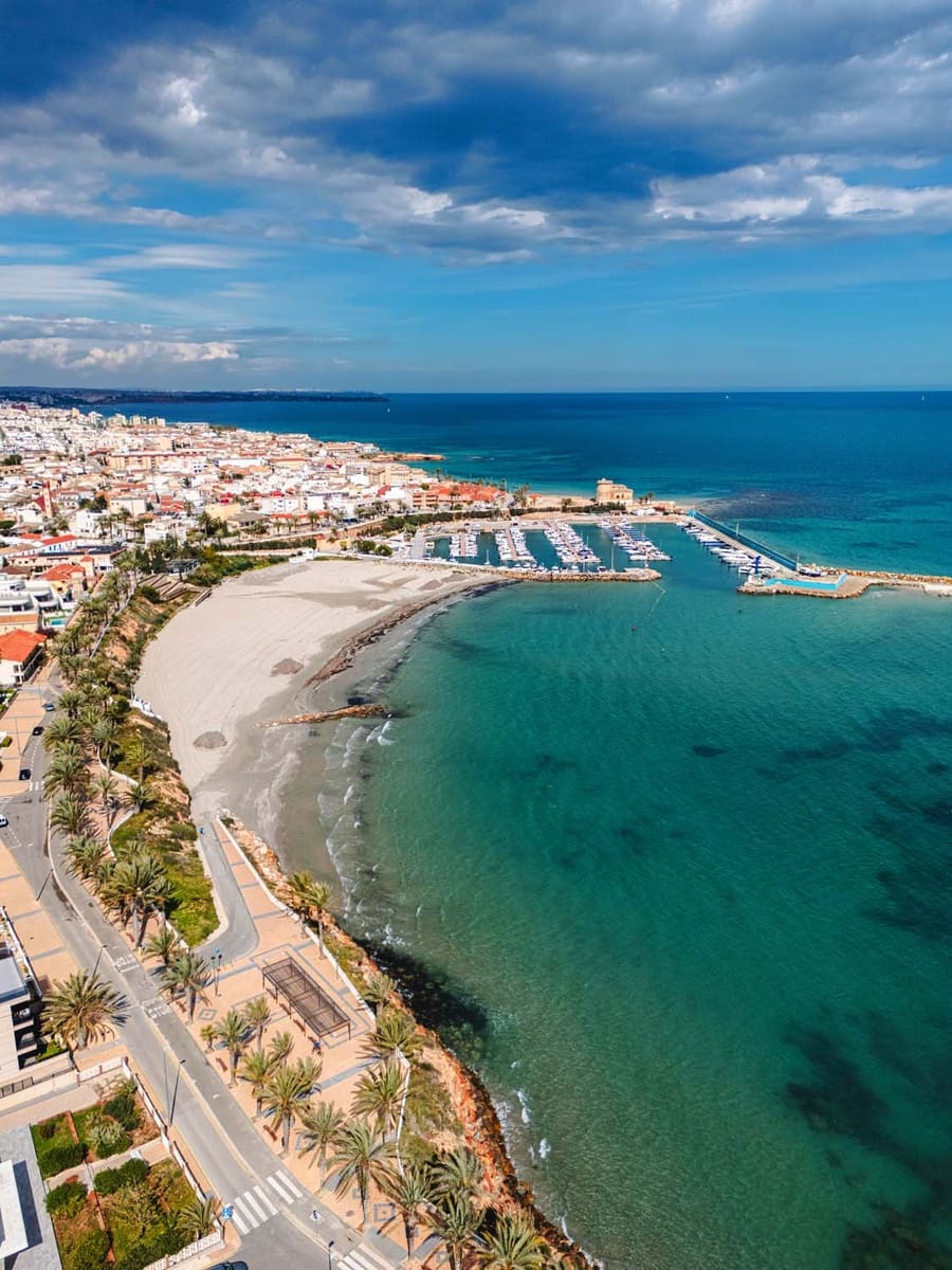 2 bedroom Townhouse for sale in Torre de la Horadada - € 299,000 (Ref: 9637227)