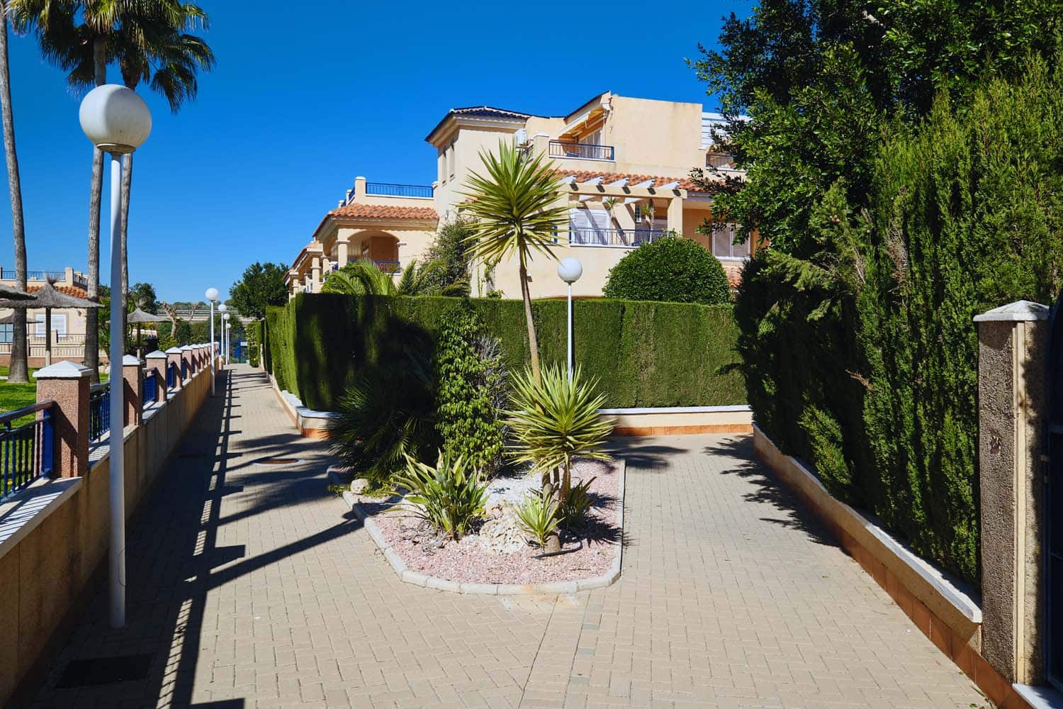 2 soveværelse Lejlighed til salg i Pilar de la Horadada med garage - € 220.000 (Ref: 9647862)