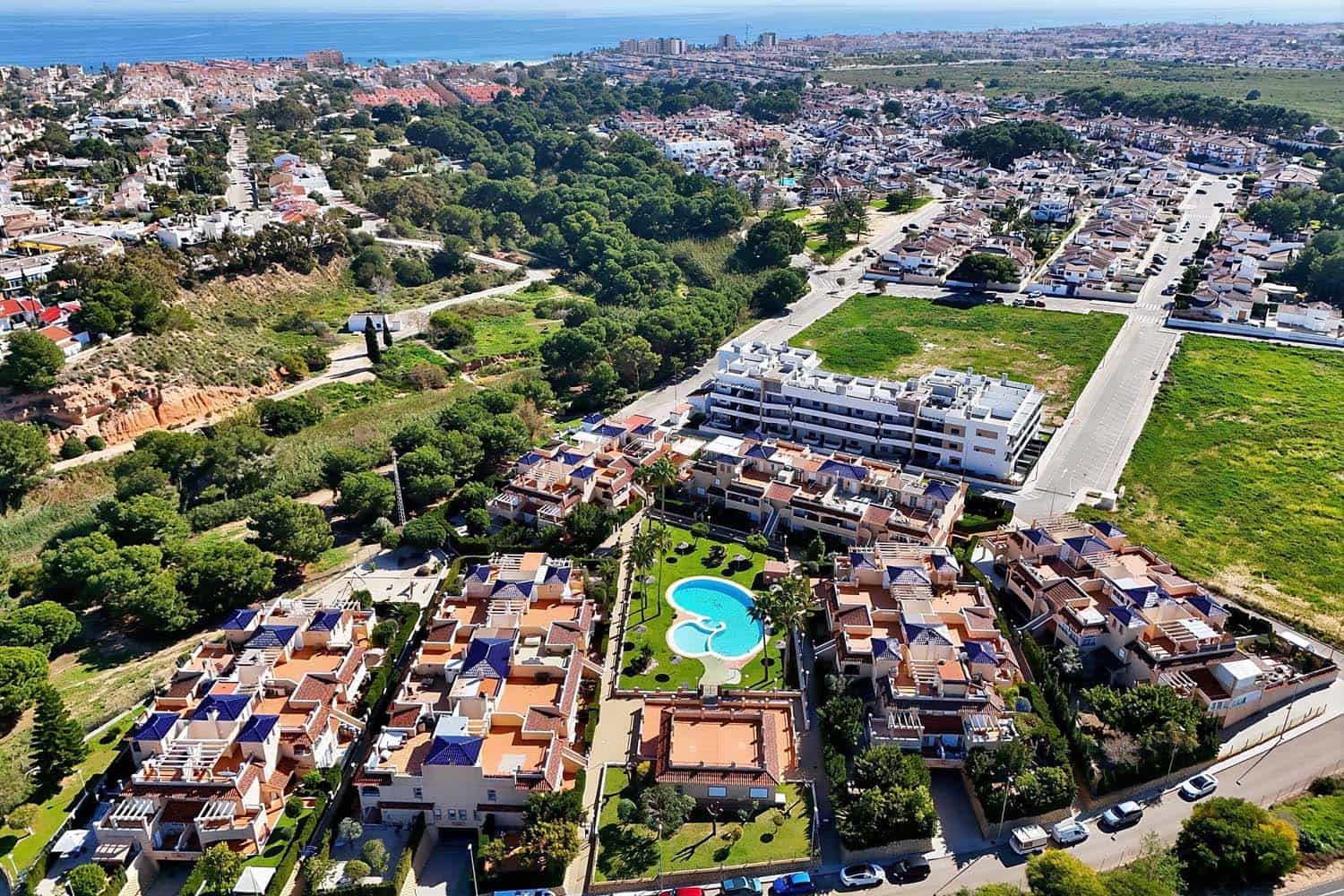 2 soveværelse Lejlighed til salg i Pilar de la Horadada med garage - € 220.000 (Ref: 9647862)