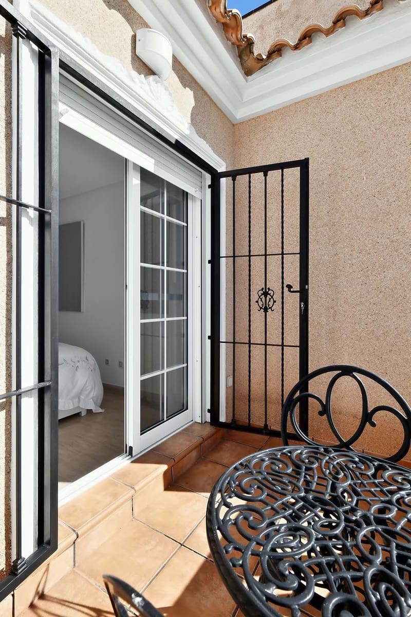 3 Zimmer Villa zu verkaufen in Pinar de Campoverde mit Pool - 374.950 € (Ref: 9671100)