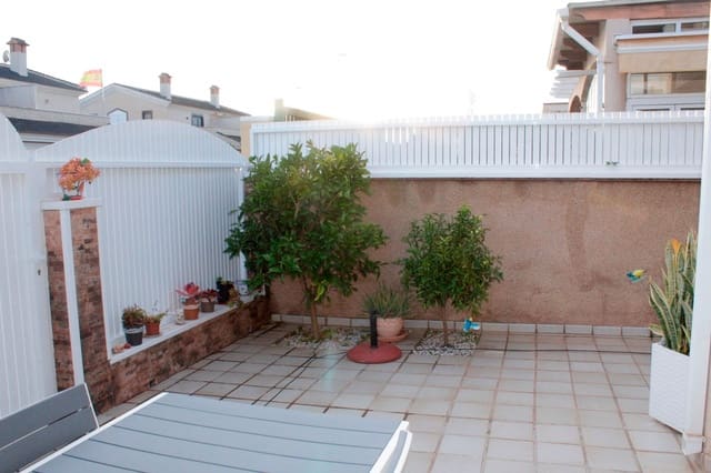 4 sovrum Semi-fristående Villa till salu i Torre de la Horadada, Pilar de la Horadada - 272 000 € (Ref: 9673949)