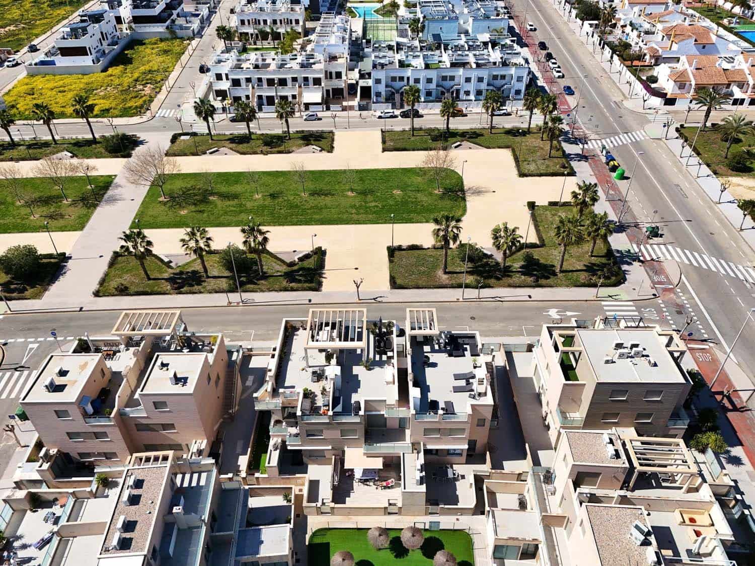 3 bedroom Apartment for sale in Torre de la Horadada - € 340,000 (Ref: 9679596)