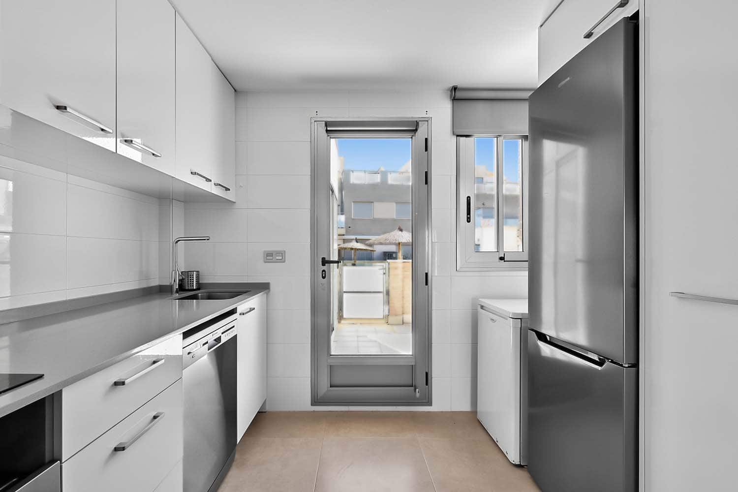 2 bedroom Apartment for sale in Torre de la Horadada - € 280,000 (Ref: 9679597)