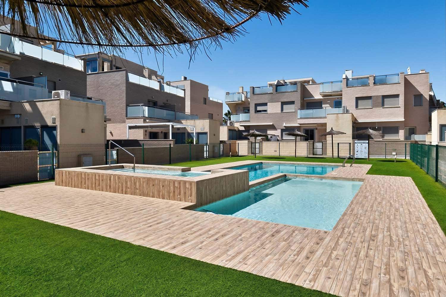 2 bedroom Apartment for sale in Torre de la Horadada - € 280,000 (Ref: 9679597)