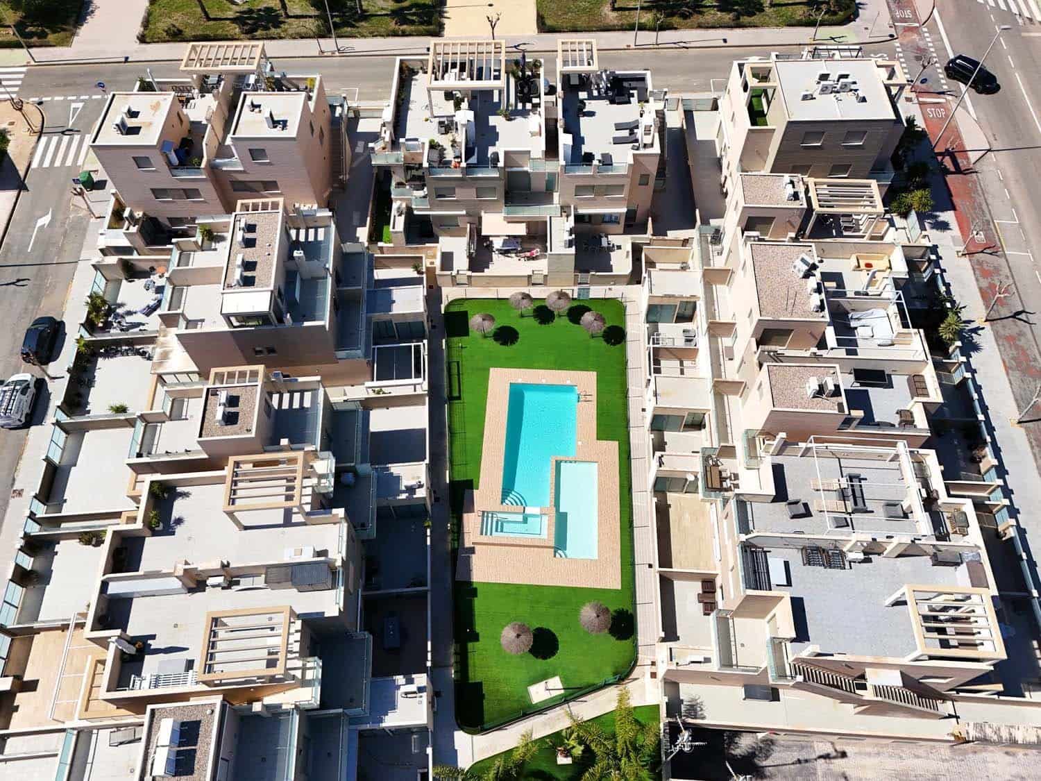 2 bedroom Apartment for sale in Torre de la Horadada - € 280,000 (Ref: 9679597)