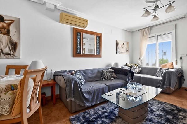 2 slaapkamer Halfvrijstaande villa te koop in Pinar de Campoverde, Pilar de la Horadada - € 165.000 (Ref: 9699261)