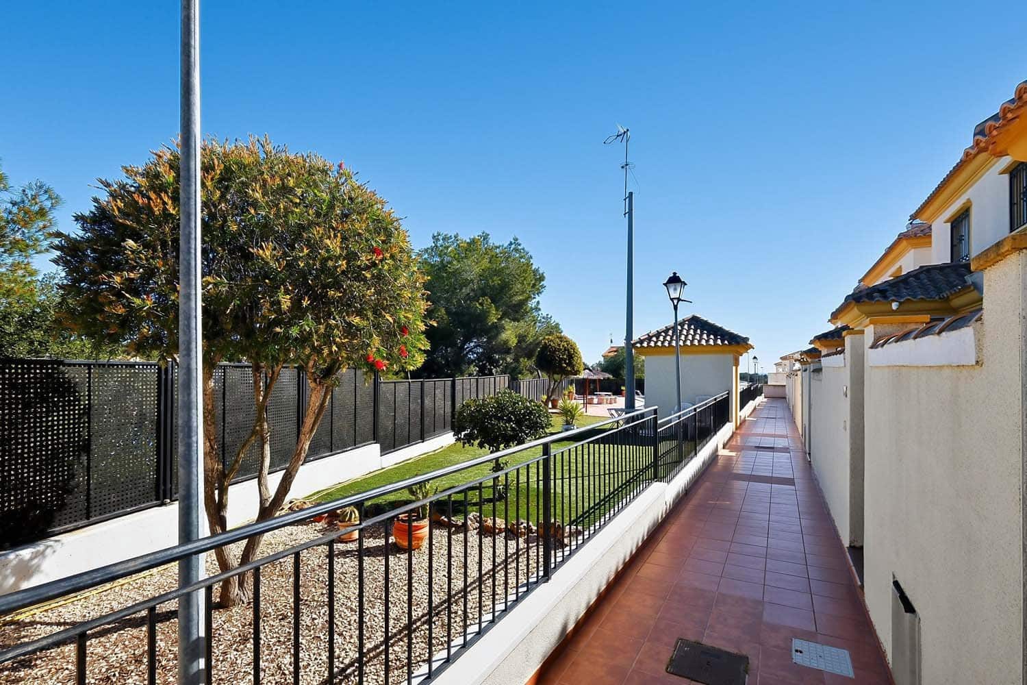 2 chambre Villa/Maison Semi-Mitoyenne à vendre à Pinar de Campoverde - 165 000 € (Ref: 9699261)