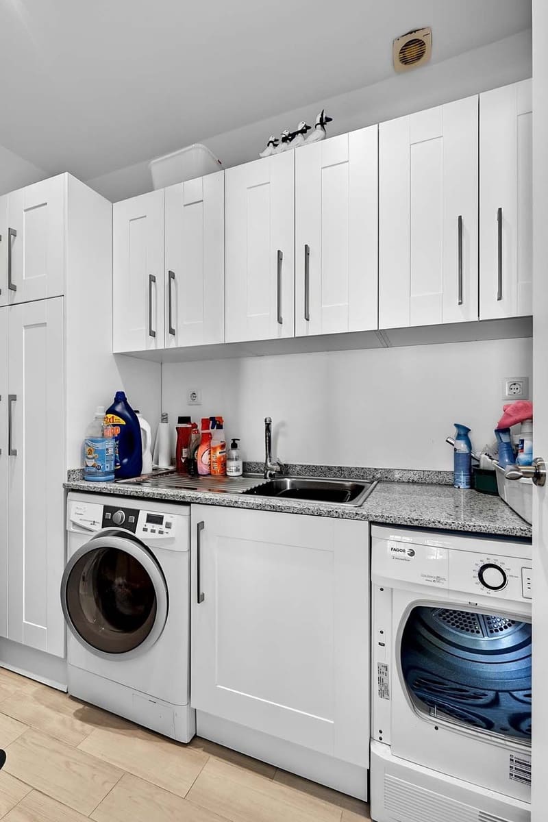 6 bedroom Villa for sale in Pinar de Campoverde with pool - € 525,000 (Ref: 9715365)