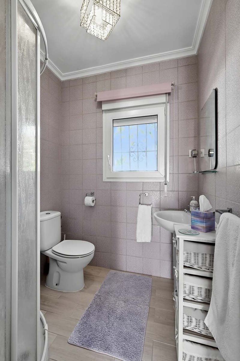 6 bedroom Villa for sale in Pinar de Campoverde with pool - € 525,000 (Ref: 9715365)