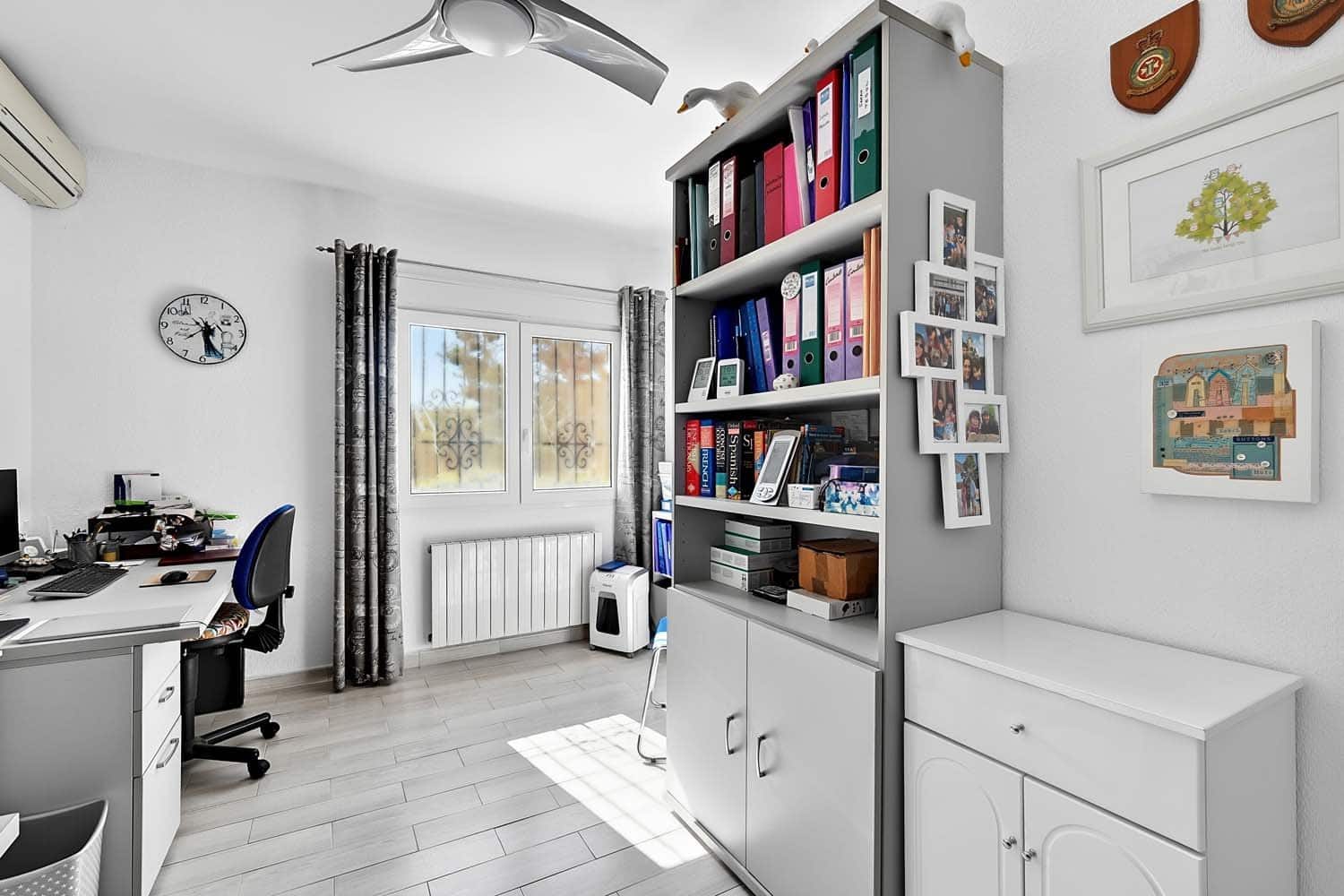 6 bedroom Villa for sale in Pinar de Campoverde with pool - € 525,000 (Ref: 9715365)