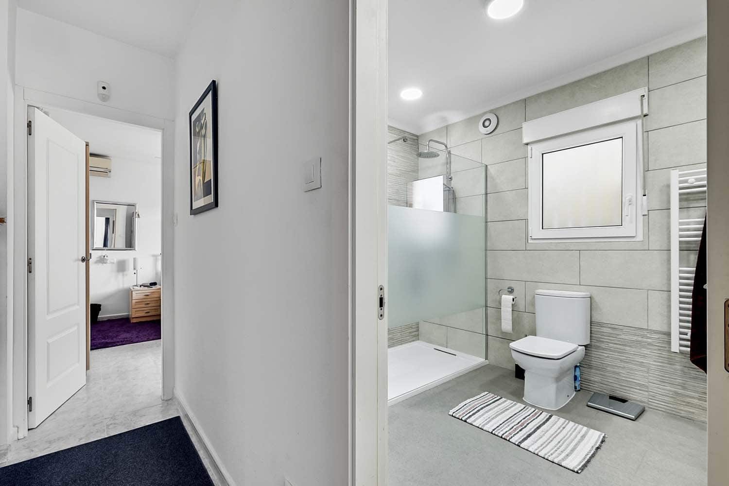 6 bedroom Villa for sale in Pinar de Campoverde with pool - € 525,000 (Ref: 9715365)