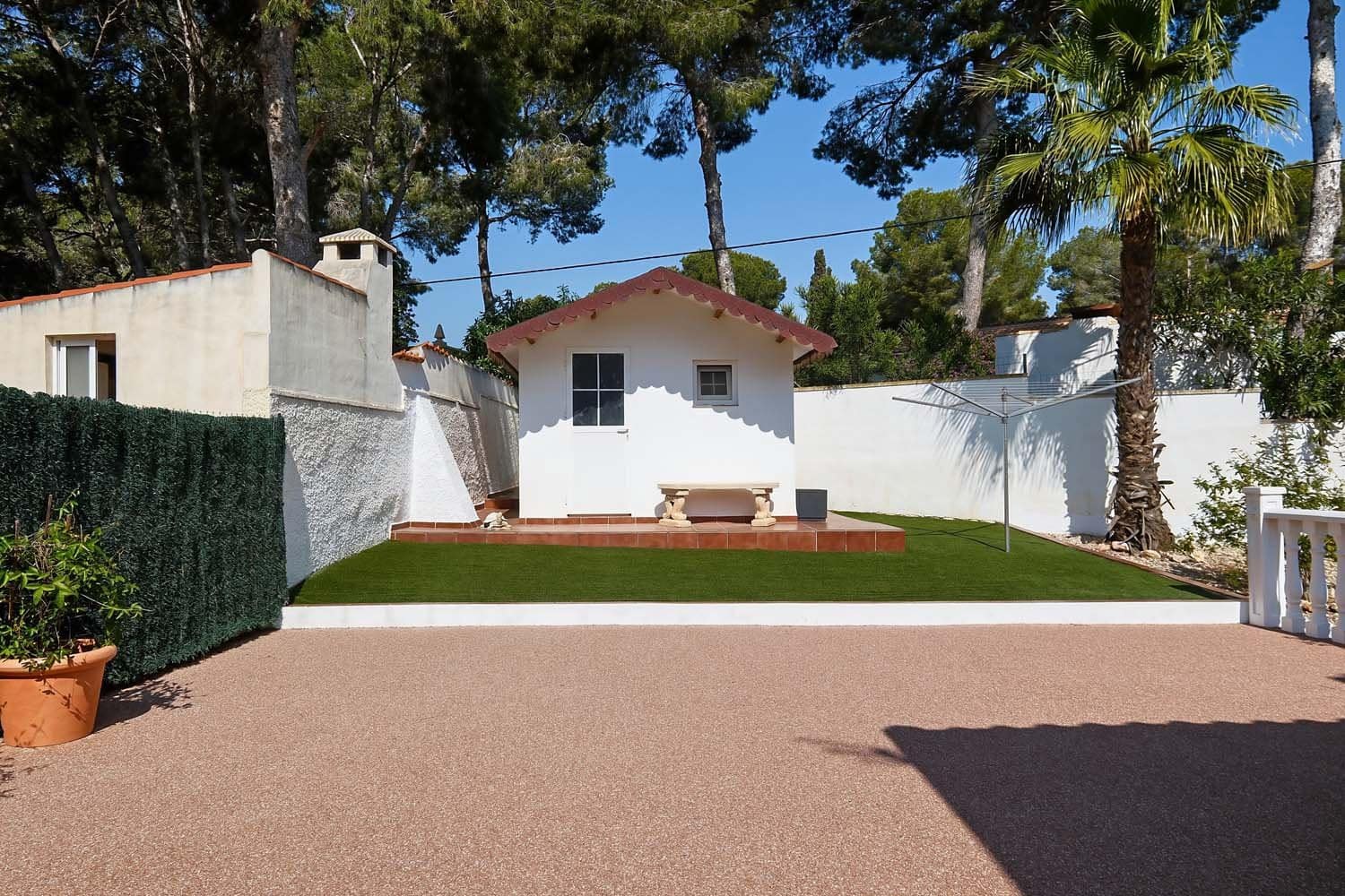 6 bedroom Villa for sale in Pinar de Campoverde with pool - € 525,000 (Ref: 9715365)