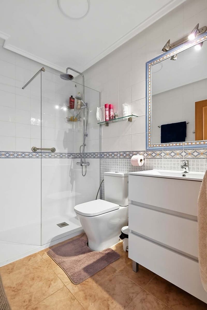 2 bedroom Semi-detached Villa for sale in Pinar de Campoverde - € 170,000 (Ref: 9722671)