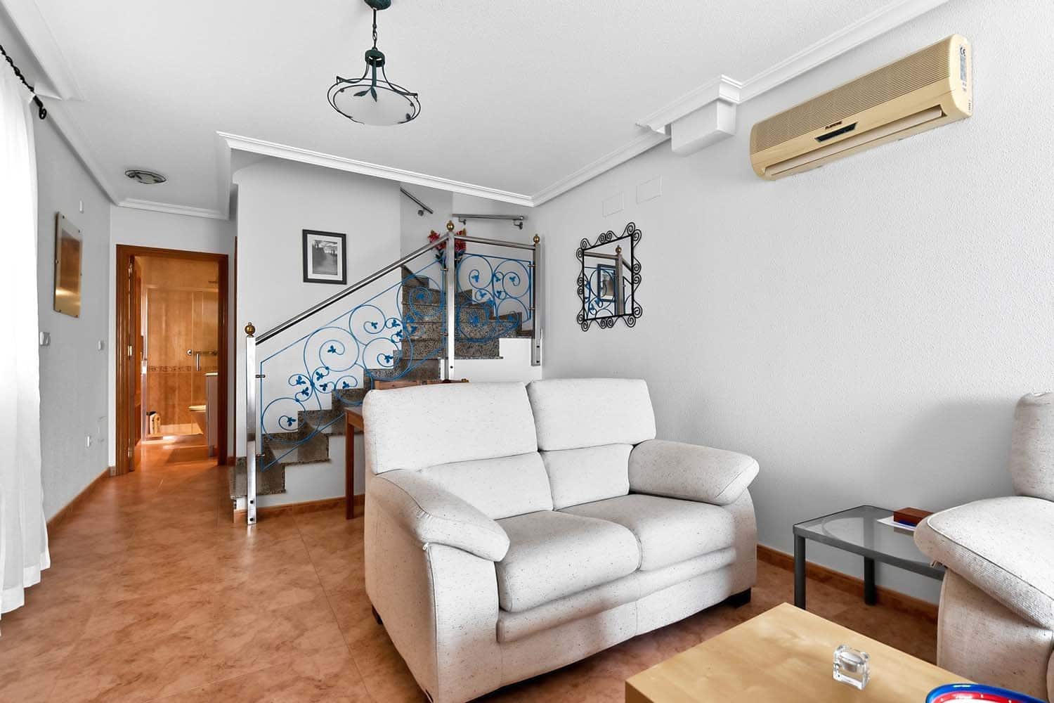 2 bedroom Semi-detached Villa for sale in Pinar de Campoverde - € 170,000 (Ref: 9722671)