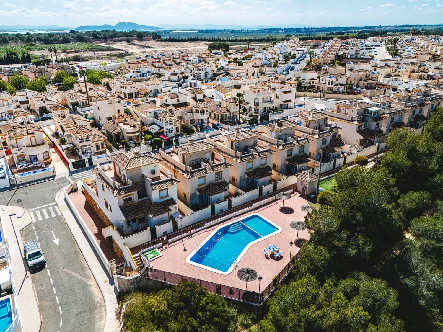 2 bedroom Semi-detached Villa for sale in Pinar de Campoverde - € 170,000 (Ref: 9722671)