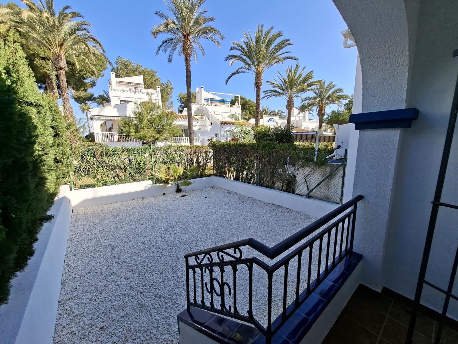 2 bedroom Townhouse for sale in Villamartin - € 229,000 (Ref: 9726453)