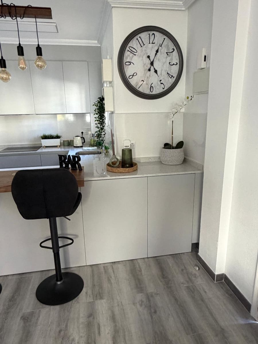 3 slaapkamer Halfvrijstaande villa te koop in Cabo Roig - € 260.000 (Ref: 9730178)