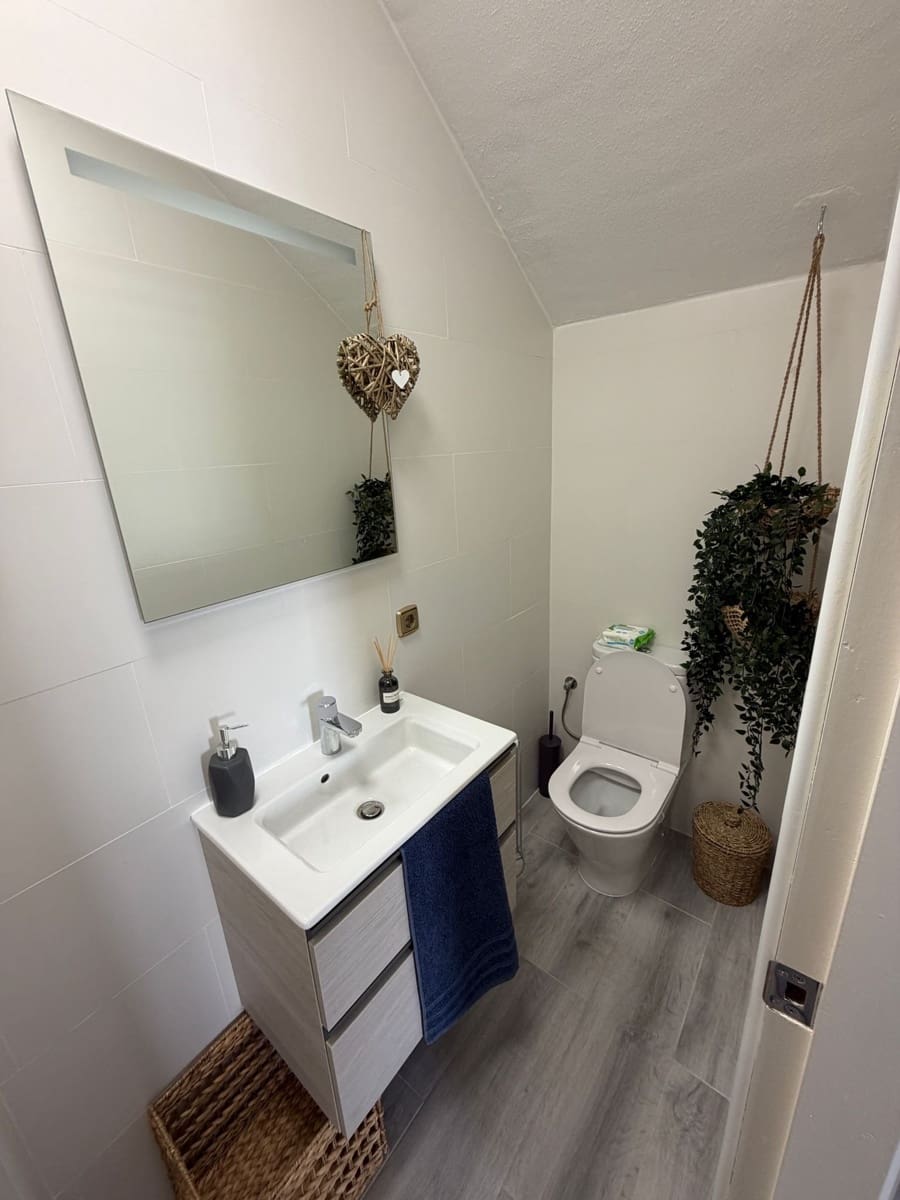 3 slaapkamer Halfvrijstaande villa te koop in Cabo Roig - € 260.000 (Ref: 9730178)