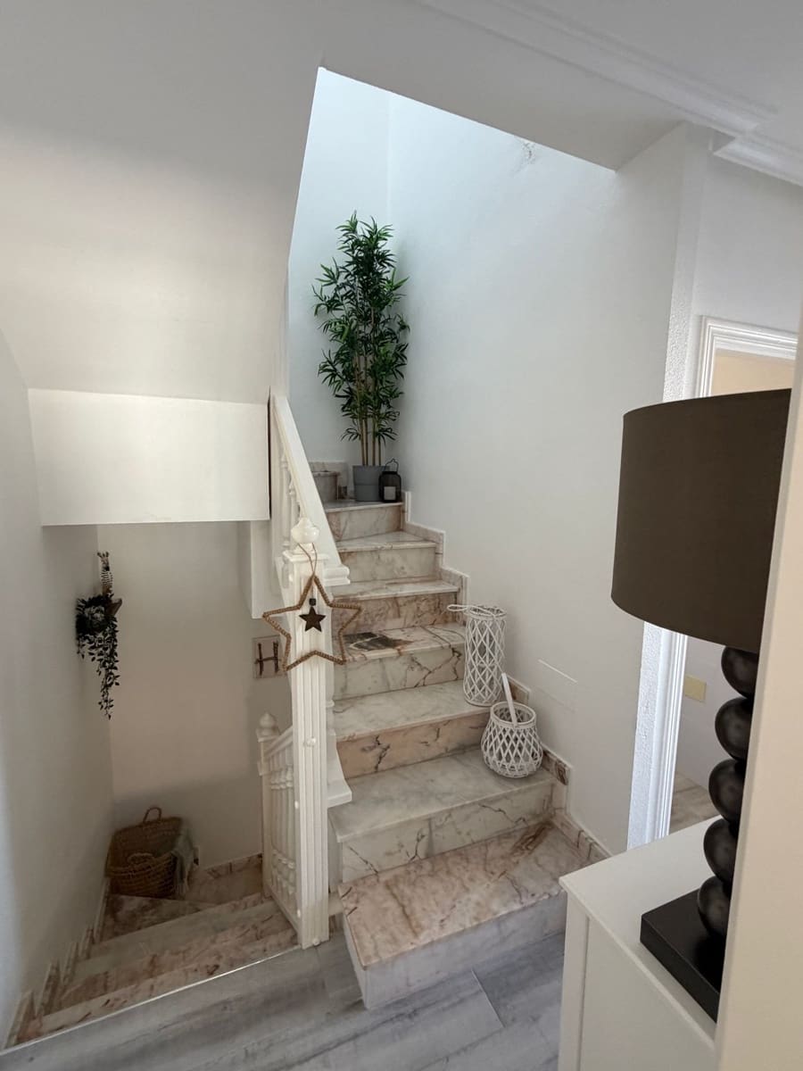 3 slaapkamer Halfvrijstaande villa te koop in Cabo Roig - € 260.000 (Ref: 9730178)