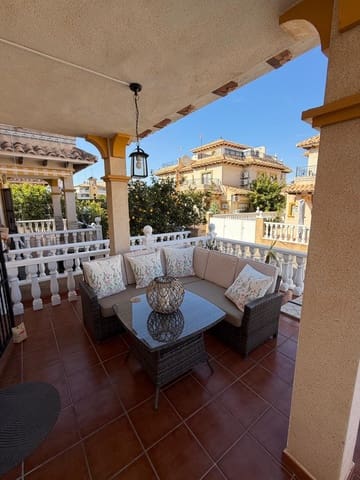 3 slaapkamer Halfvrijstaande villa te koop in Cabo Roig, Orihuela - € 260.000 (Ref: 9730178)