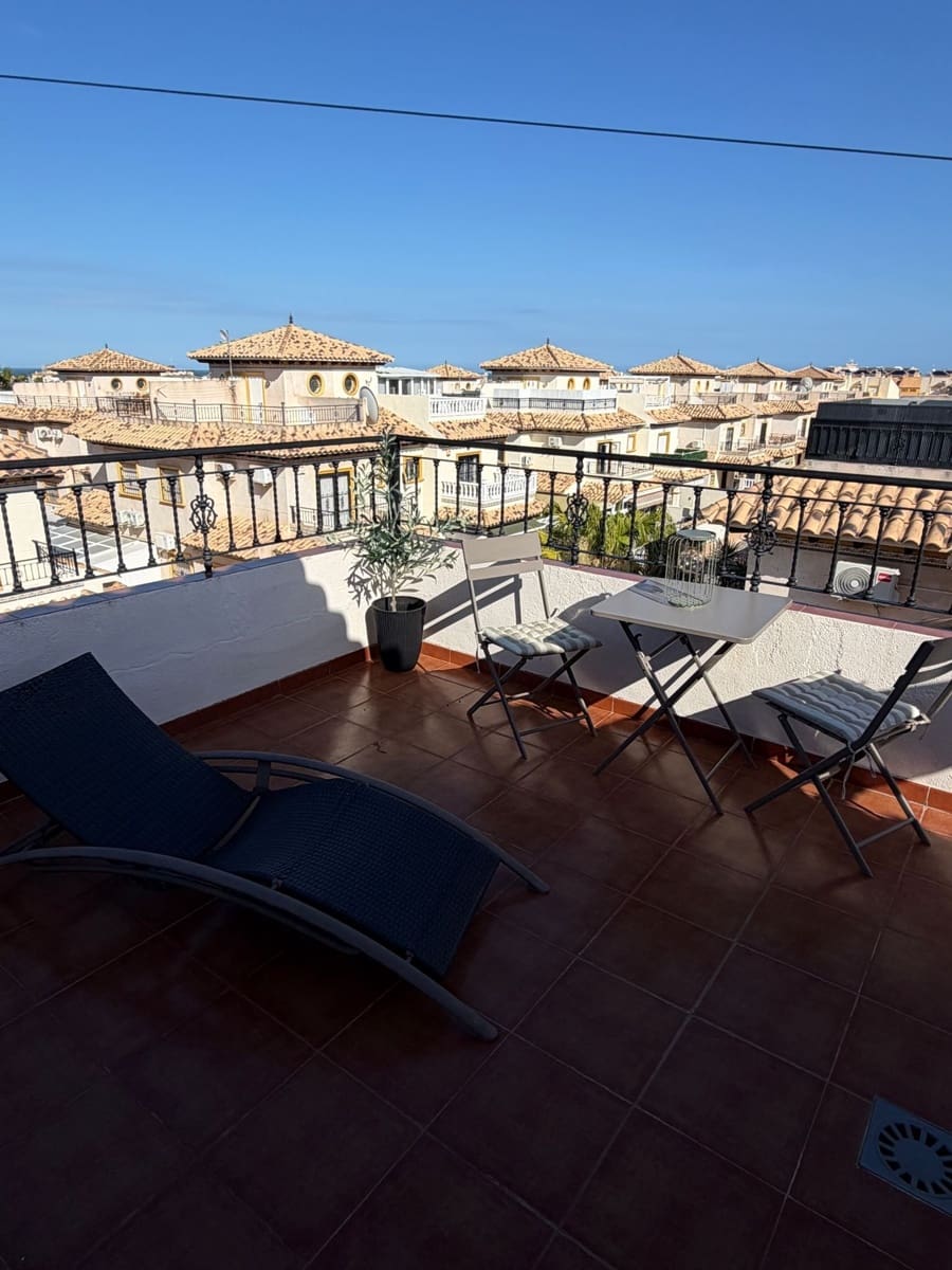 3 slaapkamer Halfvrijstaande villa te koop in Cabo Roig - € 260.000 (Ref: 9730178)