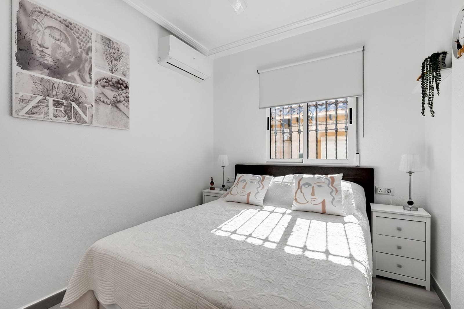 3 bedroom Semi-detached Villa for sale in Cabo Roig - € 260,000 (Ref: 9730178)