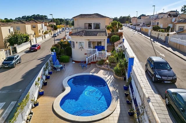 Chalet de 3 habitaciones en Pinar de Campoverde, Pilar de la Horadada en venta con piscina - 299.950 € (Ref: 9730688)