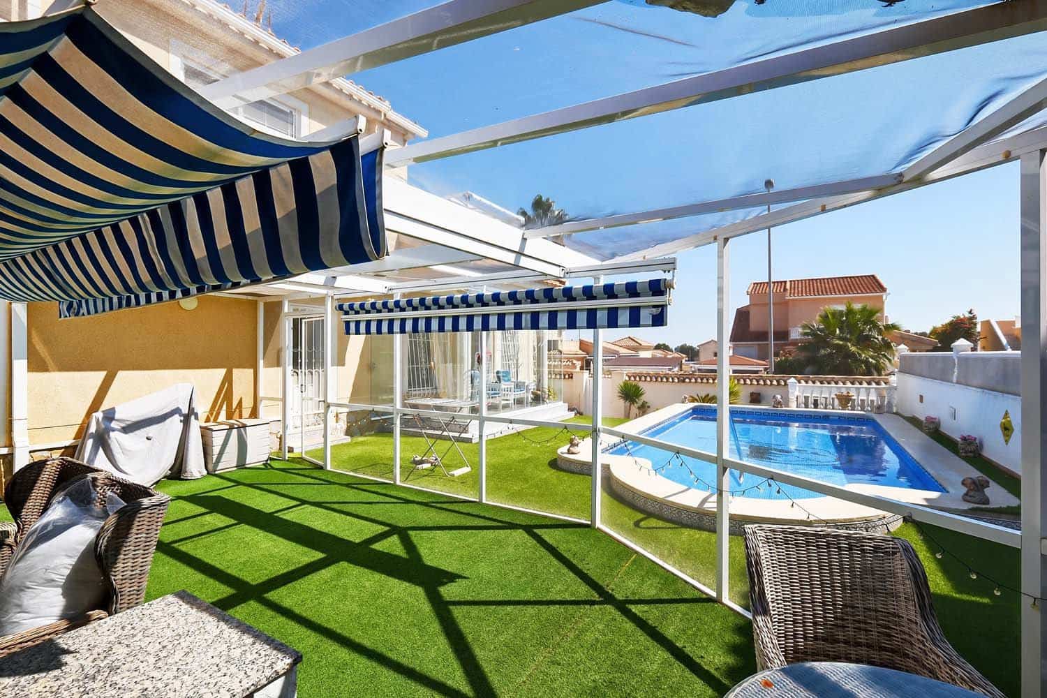 3 camera da letto Villa in vendita in Pinar de Campoverde con piscina - 345.000 € (Rif: 9748227)