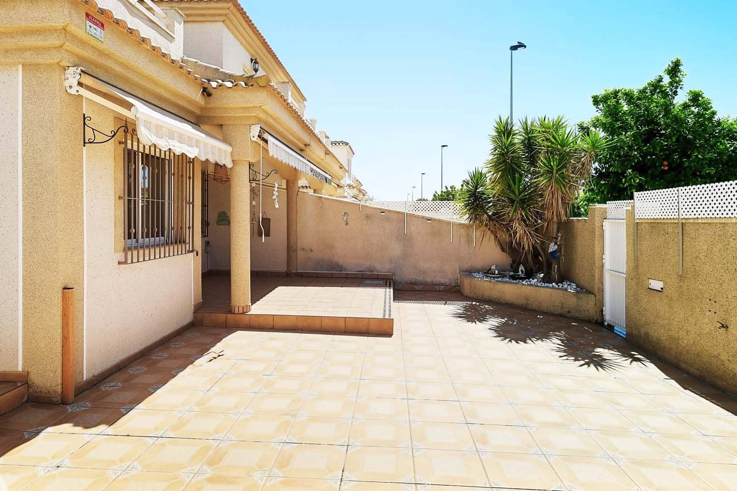 4 sypialnia Dom blizniak na sprzedaż w Torre de la Horadada z basenem - 390 000 € (Ref: 9783148)