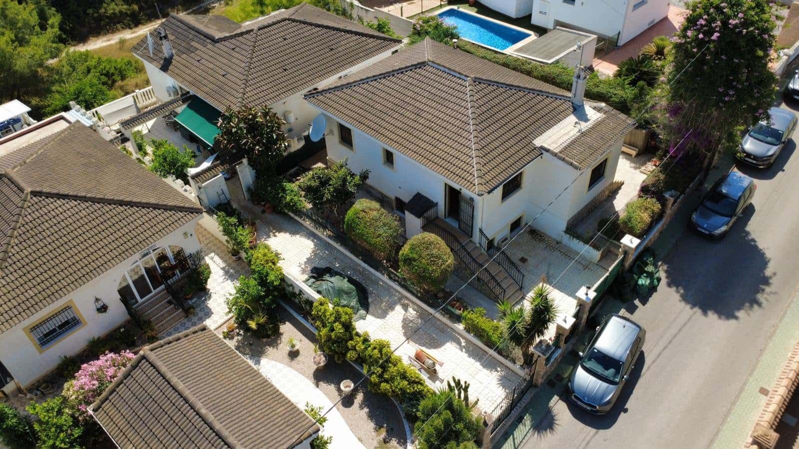 4 slaapkamer Villa te koop in Pinar de Campoverde - € 266.000 (Ref: 9795514)