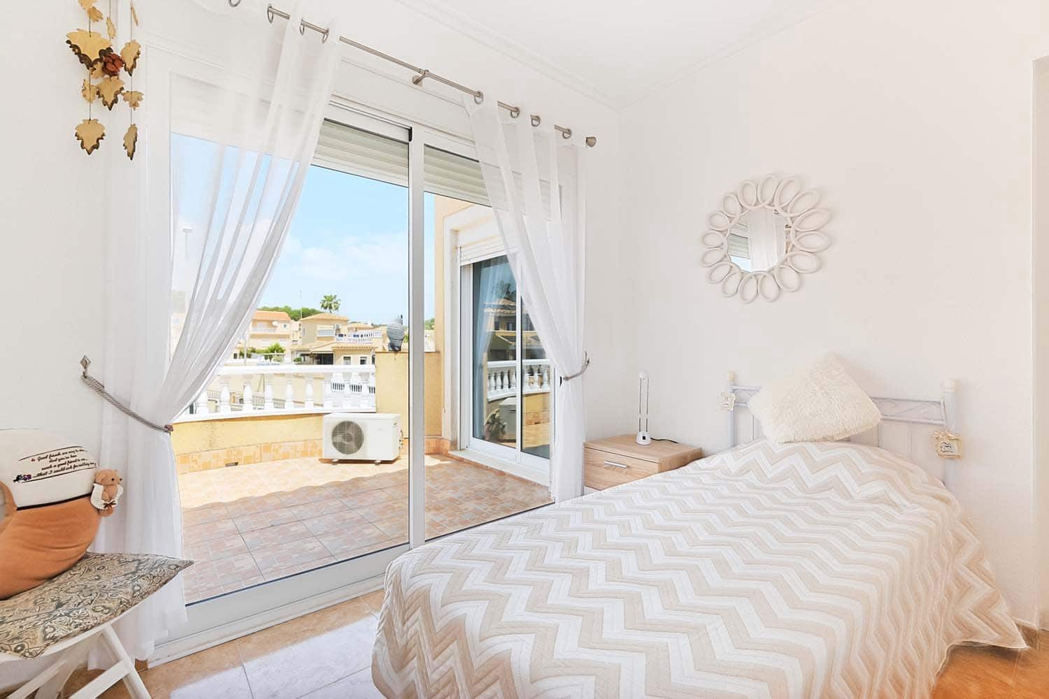 4 Zimmer Villa zu verkaufen in Pinar de Campoverde mit Pool - 329.950 € (Ref: 9814615)