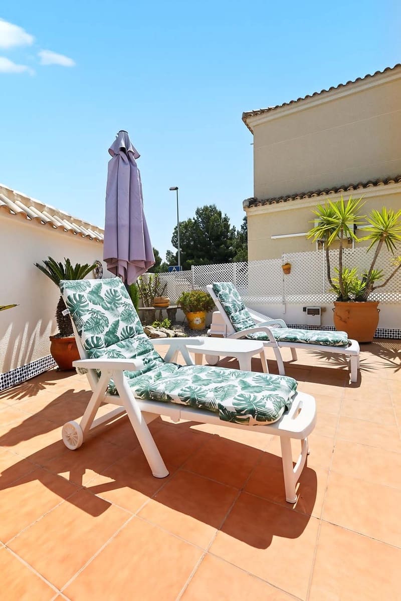 4 Zimmer Villa zu verkaufen in Pinar de Campoverde mit Pool - 329.950 € (Ref: 9814615)