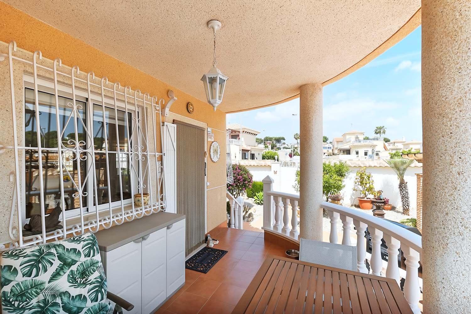 4 Zimmer Villa zu verkaufen in Pinar de Campoverde mit Pool - 329.950 € (Ref: 9814615)