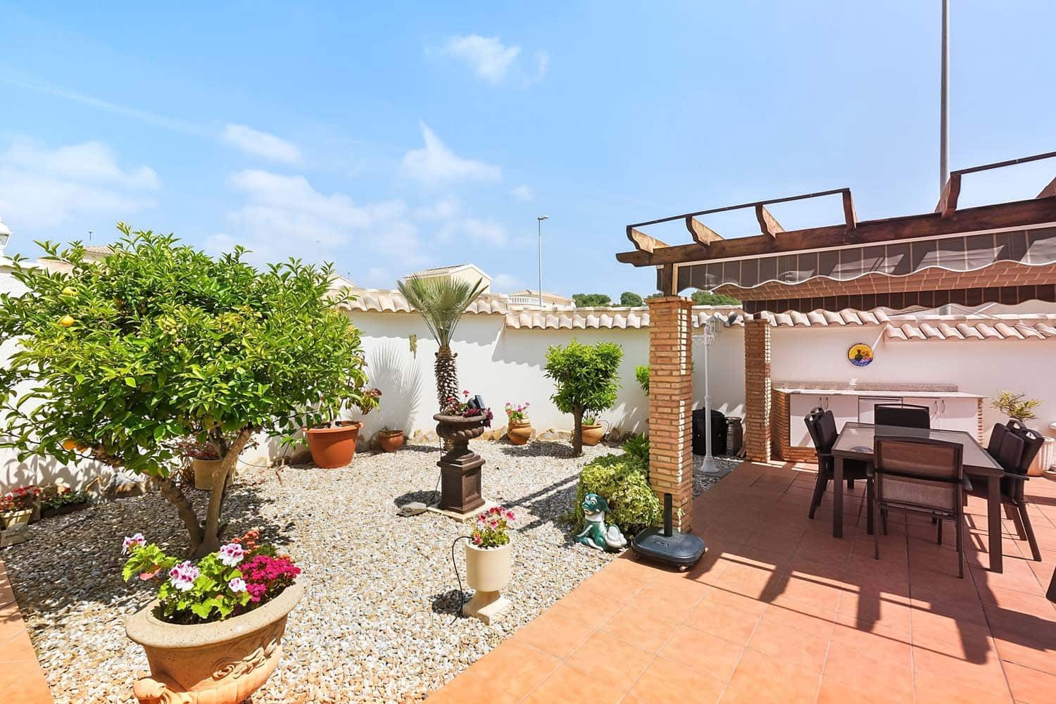 4 Zimmer Villa zu verkaufen in Pinar de Campoverde mit Pool - 329.950 € (Ref: 9814615)