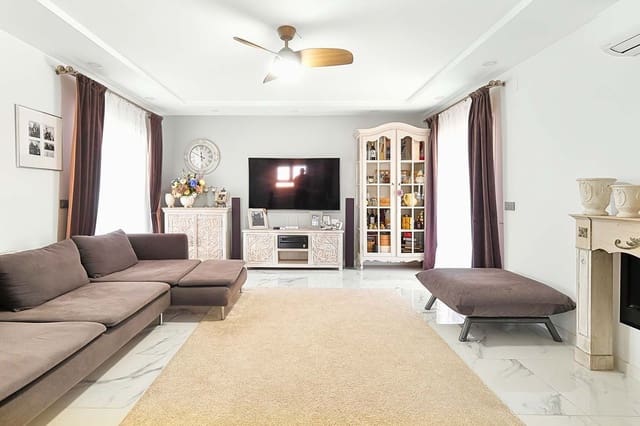 4 camera da letto Villa in vendita in Pinar de Campoverde, Pilar de la Horadada con piscina - 499.000 € (Rif: 9814616)