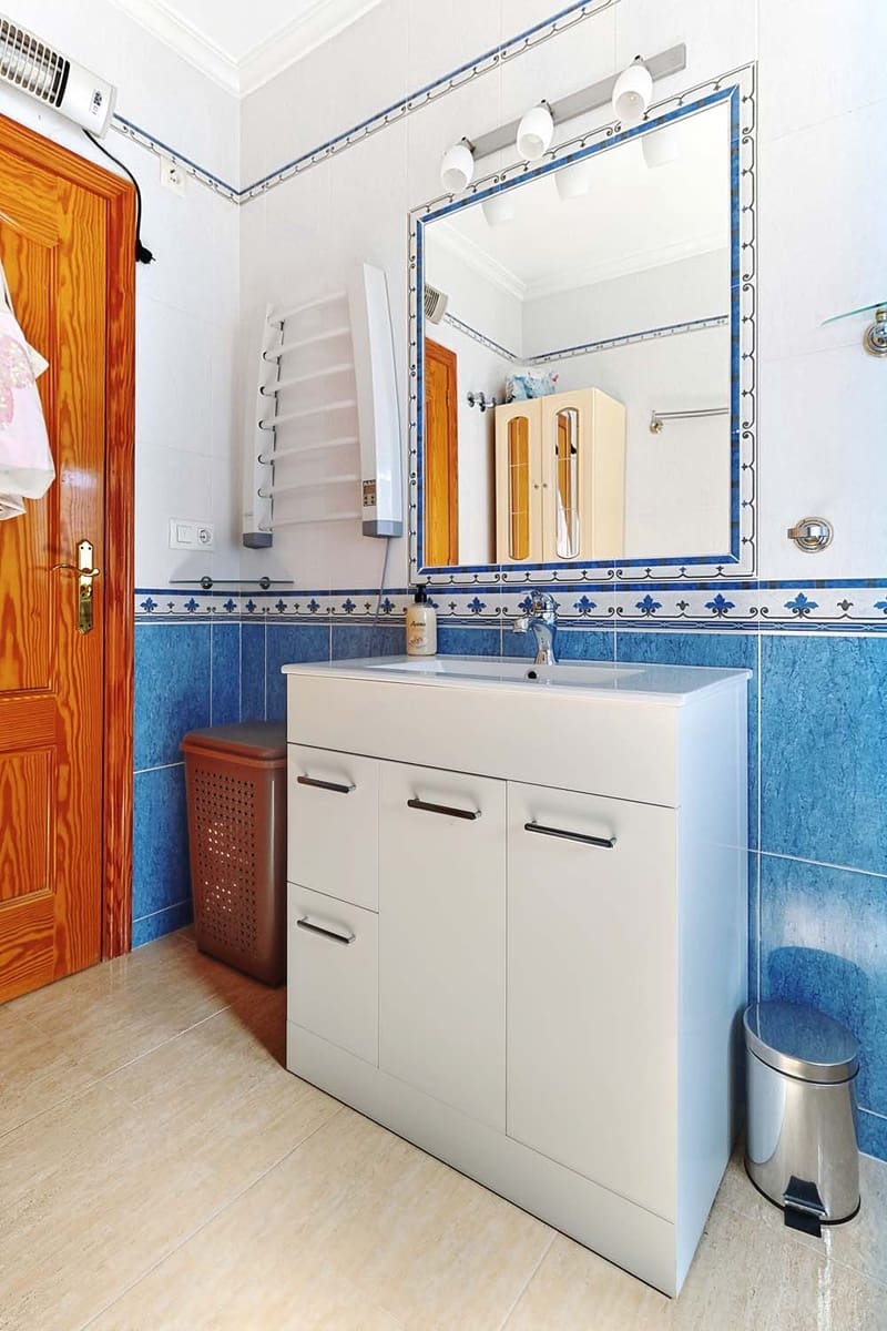 Pareado de 3 habitaciones en Pinar de Campoverde en venta - 210.000 € (Ref: 9820858)