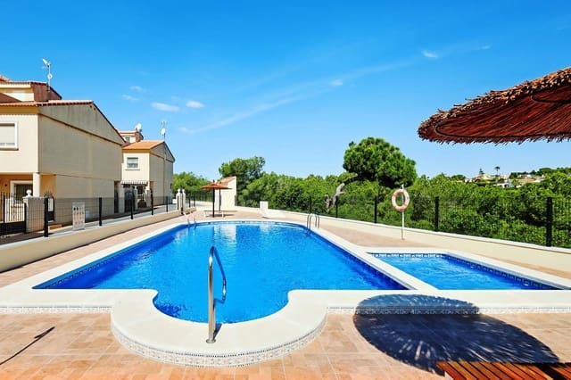 Pareado de 3 habitaciones en Pinar de Campoverde, Pilar de la Horadada en venta - 210.000 € (Ref: 9820858)