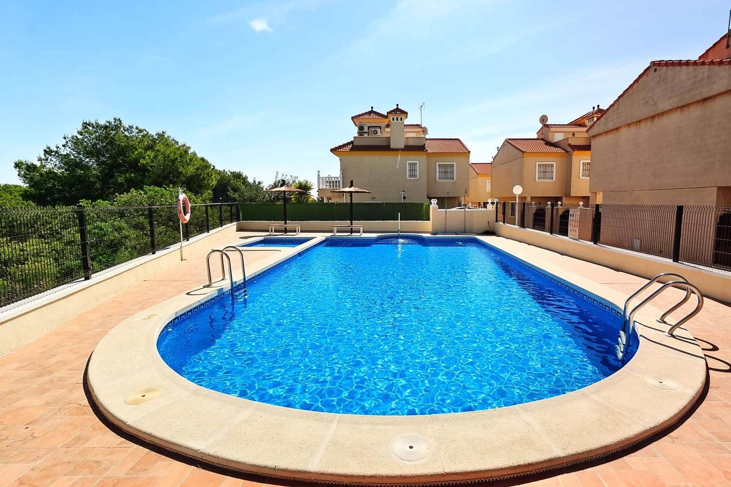 Pareado de 3 habitaciones en Pinar de Campoverde en venta - 210.000 € (Ref: 9820858)
