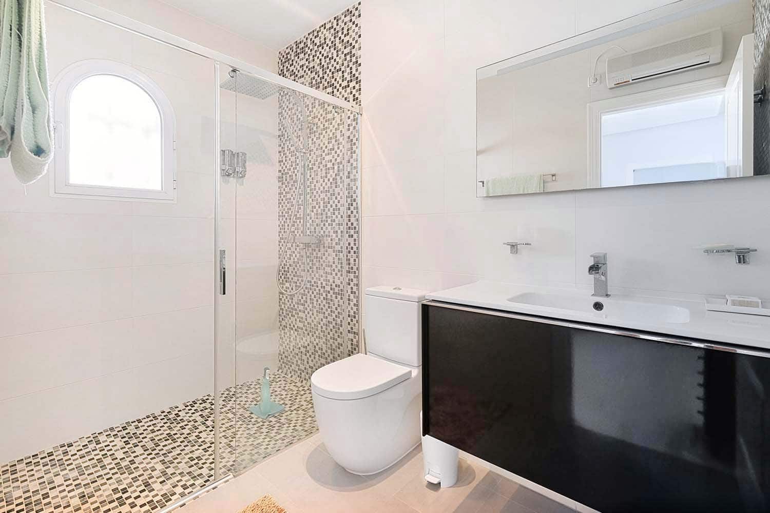 3 bedroom Villa for sale in Pinar de Campoverde with pool - € 290,000 (Ref: 9844651)