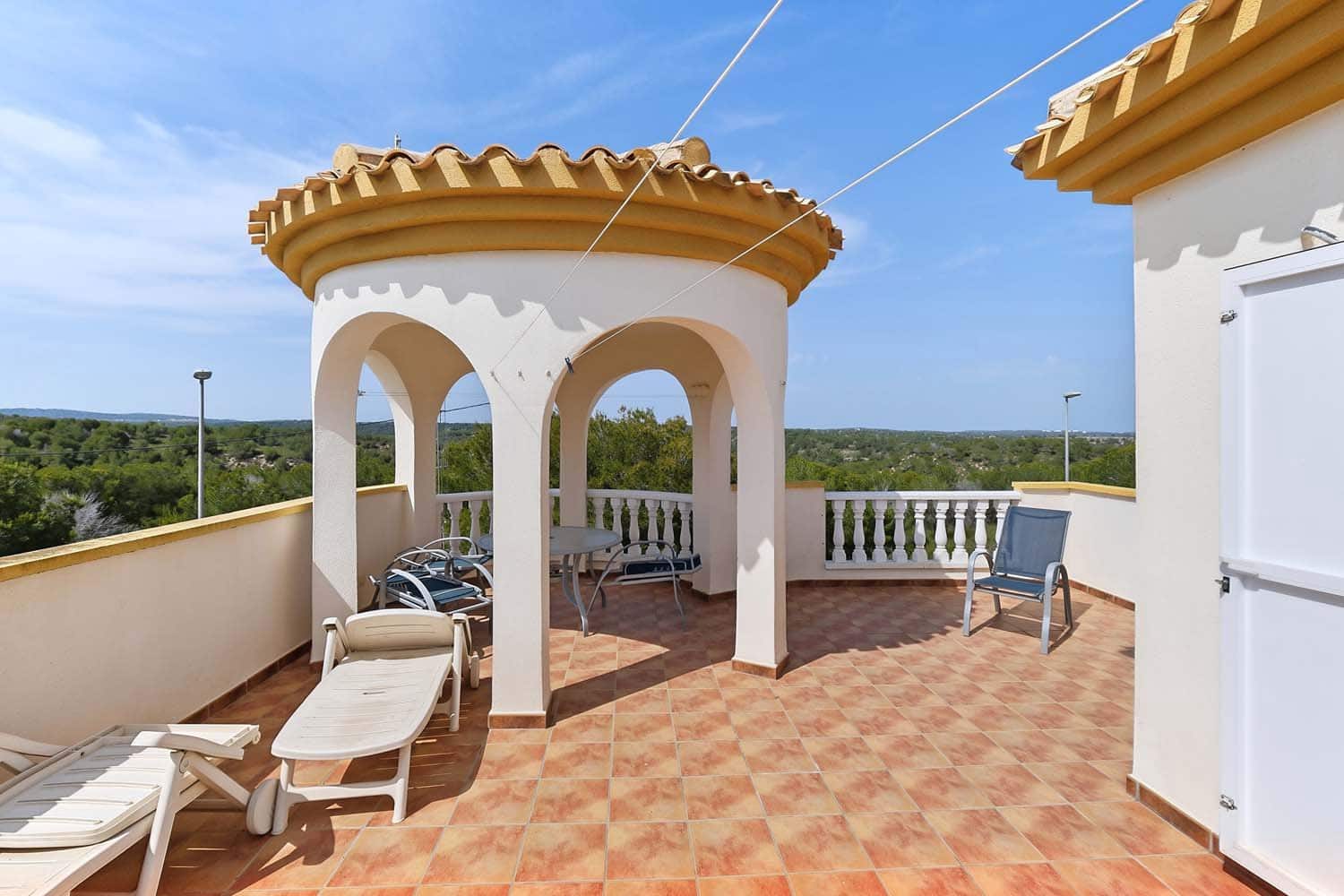 3 bedroom Villa for sale in Pinar de Campoverde with pool - € 290,000 (Ref: 9844651)