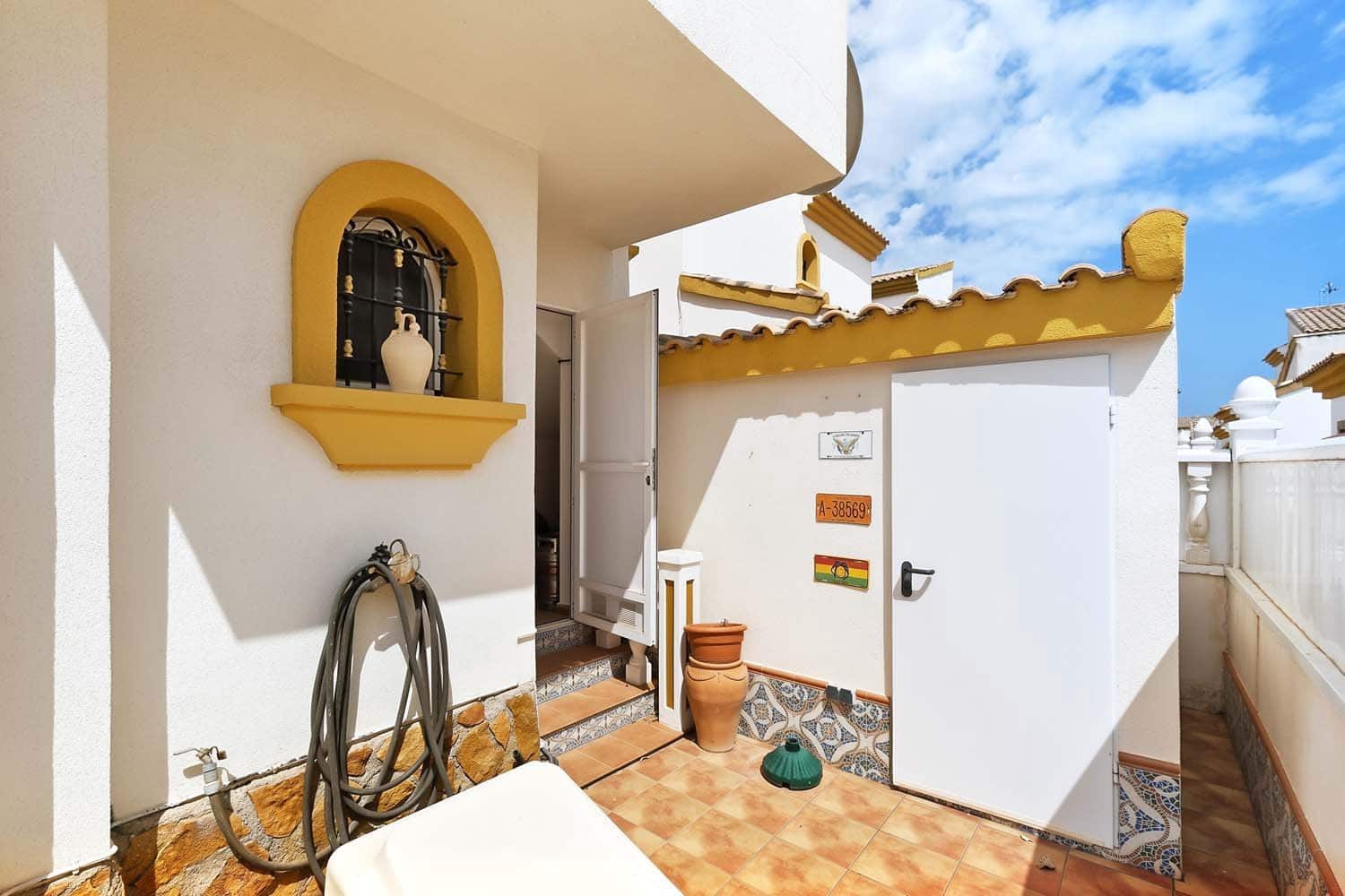 3 bedroom Villa for sale in Pinar de Campoverde with pool - € 290,000 (Ref: 9844651)