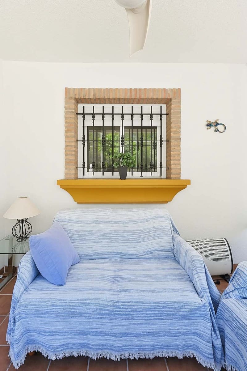 3 bedroom Villa for sale in Pinar de Campoverde with pool - € 320,000 (Ref: 9850370)